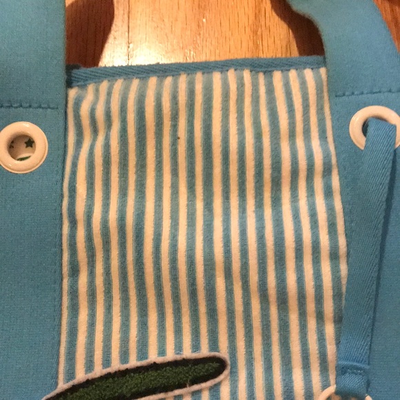 Lacoste/Izod Terry cloth beach bag - Picture 3 of 14